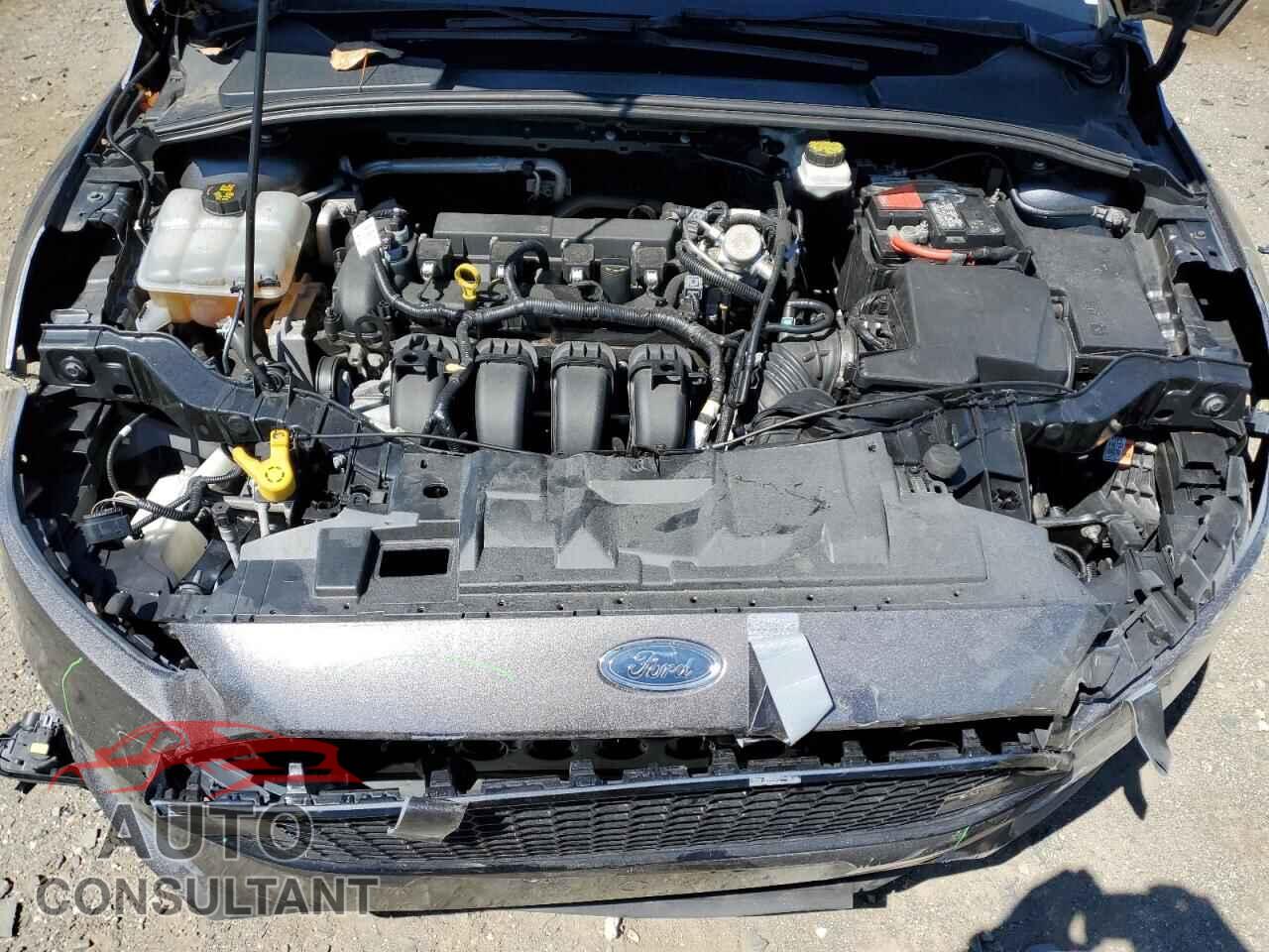 FORD FOCUS 2018 - 1FADP3F22JL319803