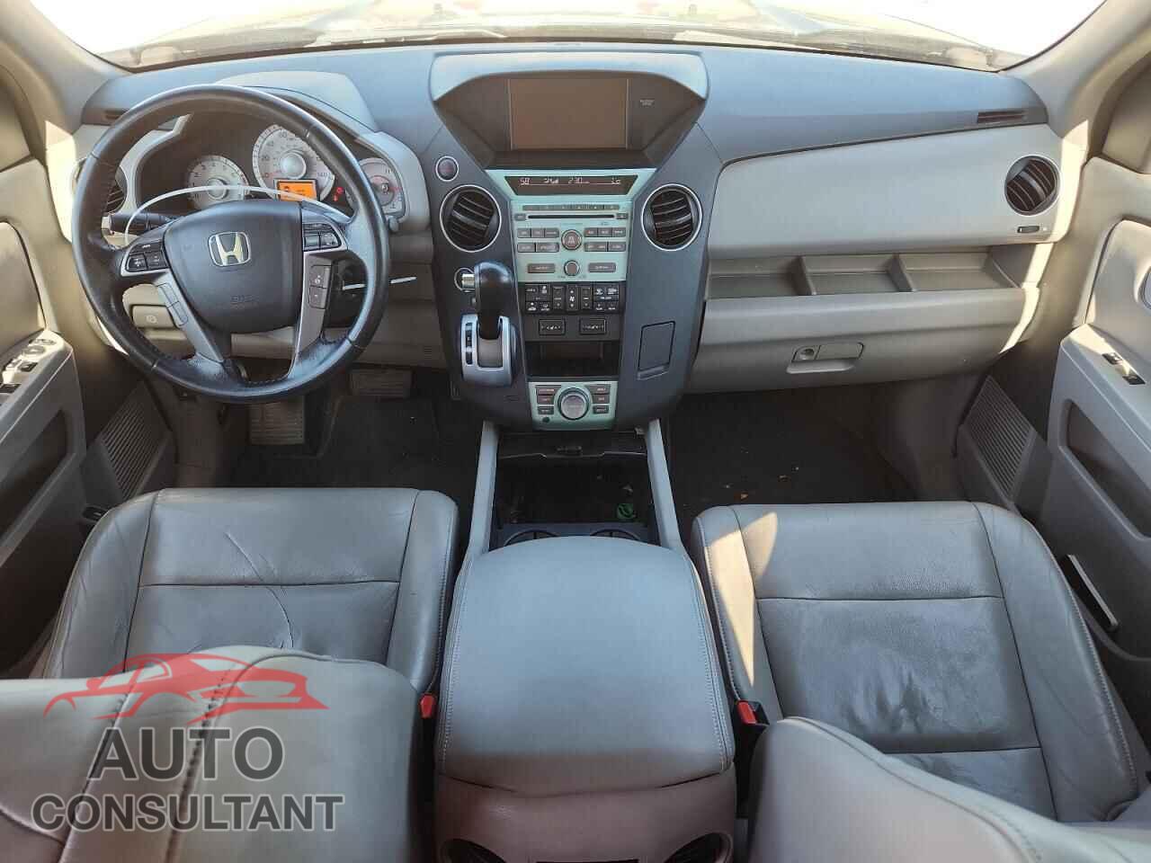 HONDA PILOT 2011 - 5FNYF4H78BB010399