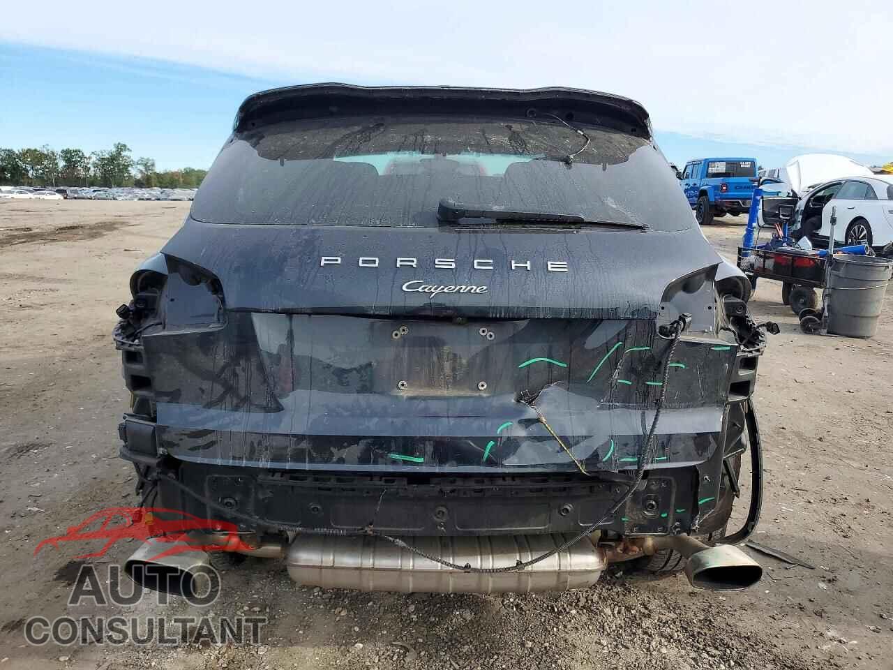 PORSCHE CAYENNE 2016 - WP1AA2A21GLA10539