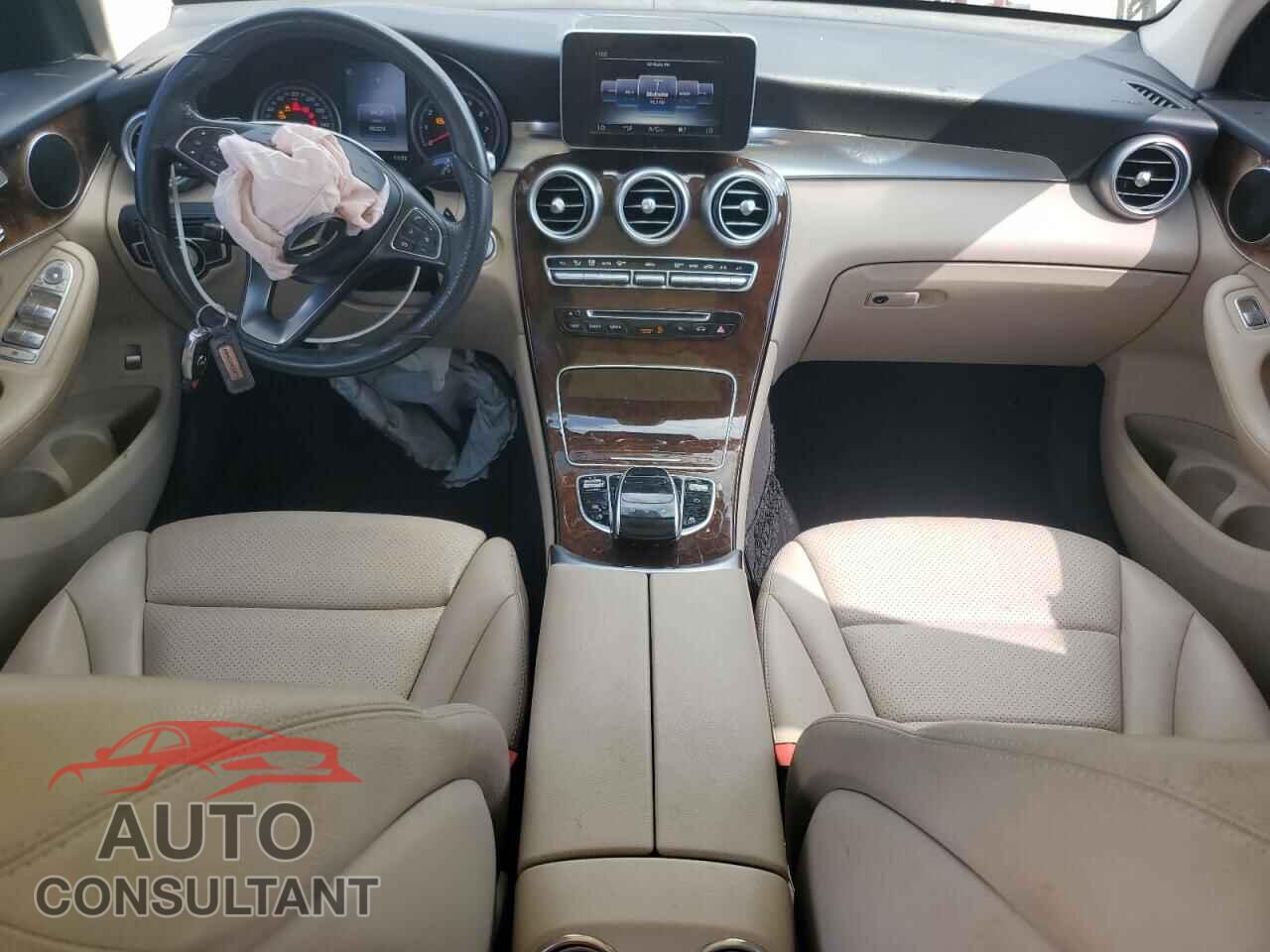 MERCEDES-BENZ GLC-CLASS 2016 - WDC0G4KB3GF021119