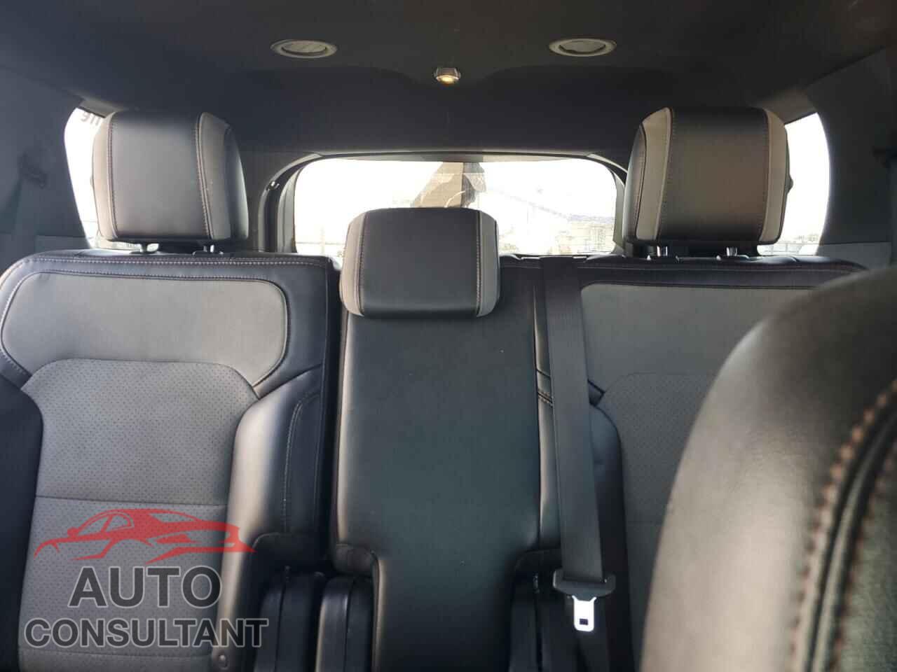FORD EXPLORER 2017 - 1FM5K8D87HGA27435