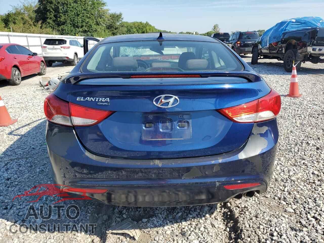 HYUNDAI ELANTRA 2013 - KMHDH6AE2DU019506