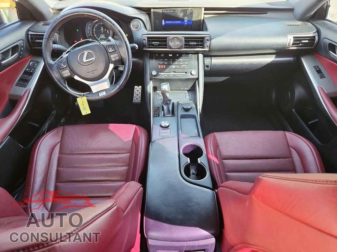 LEXUS IS 2018 - JTHBA1D24J5081496