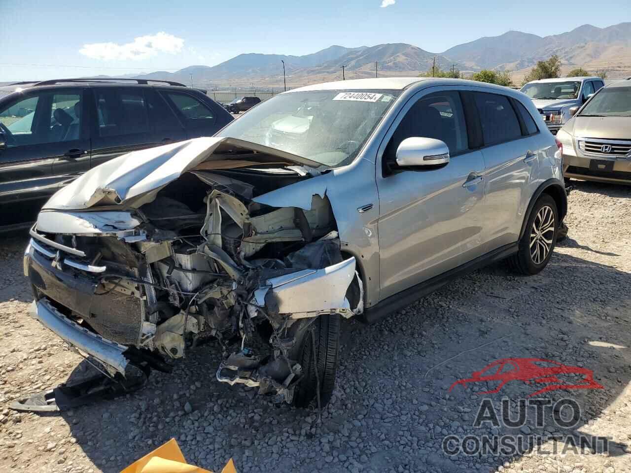 MITSUBISHI OUTLANDER 2018 - JA4AR3AW3JZ008762