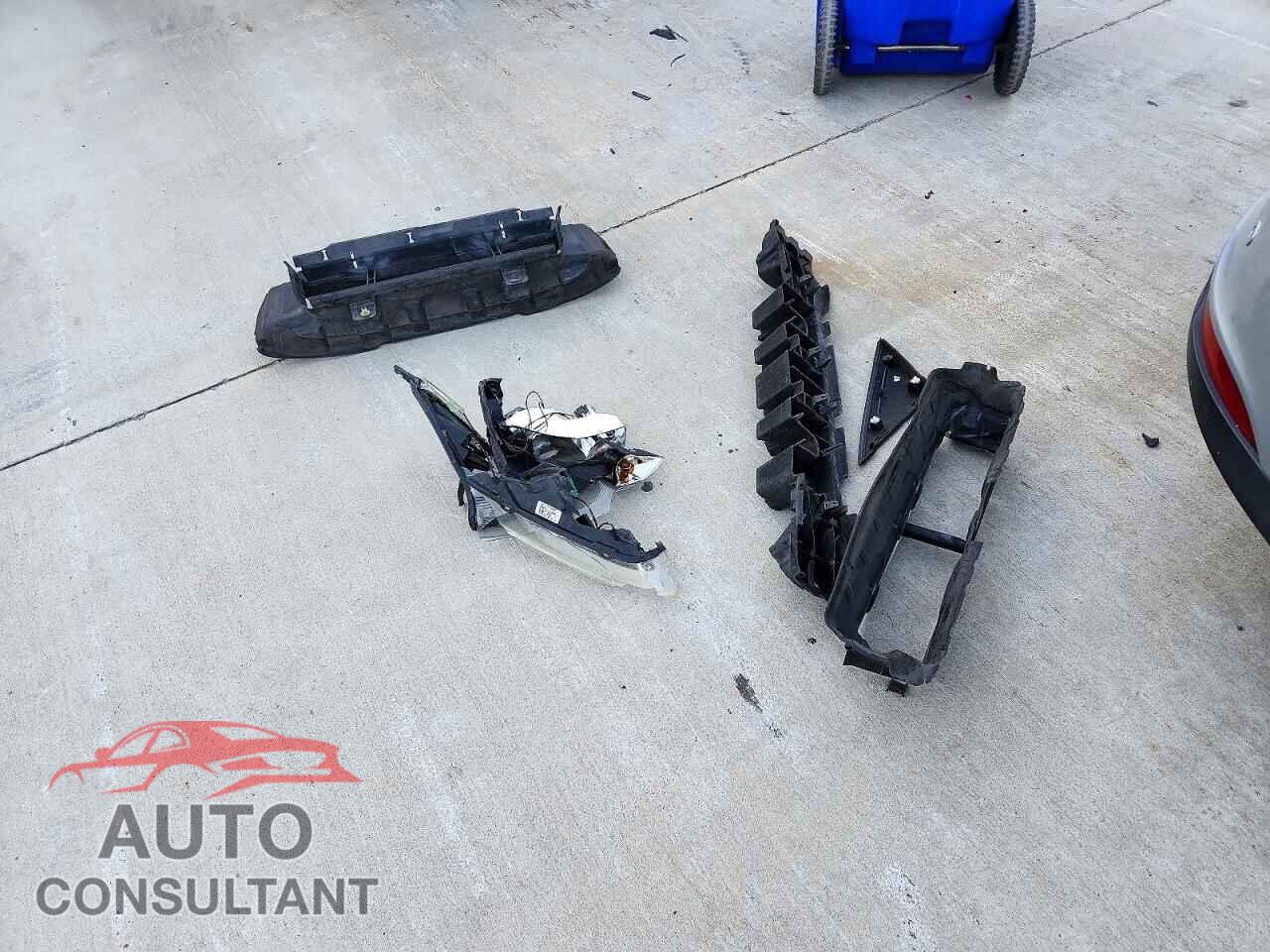 FORD FOCUS 2017 - 1FADP3N21HL279628