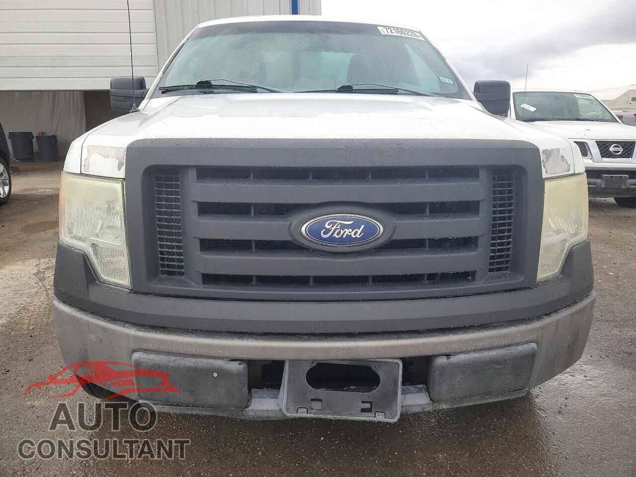 FORD F150 2011 - 1FTMF1CM3BKE00727