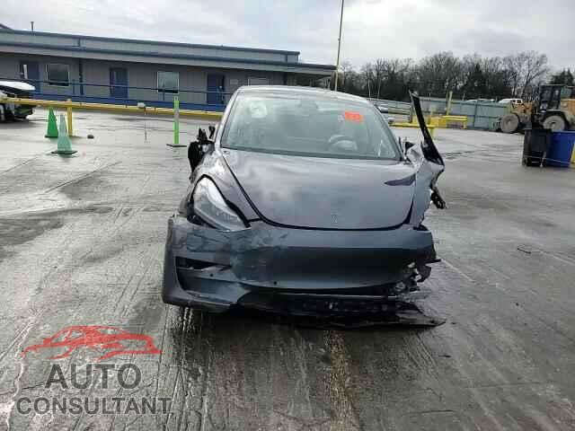 TESLA MODEL 3 2021 - 5YJ3E1EC4MF031511