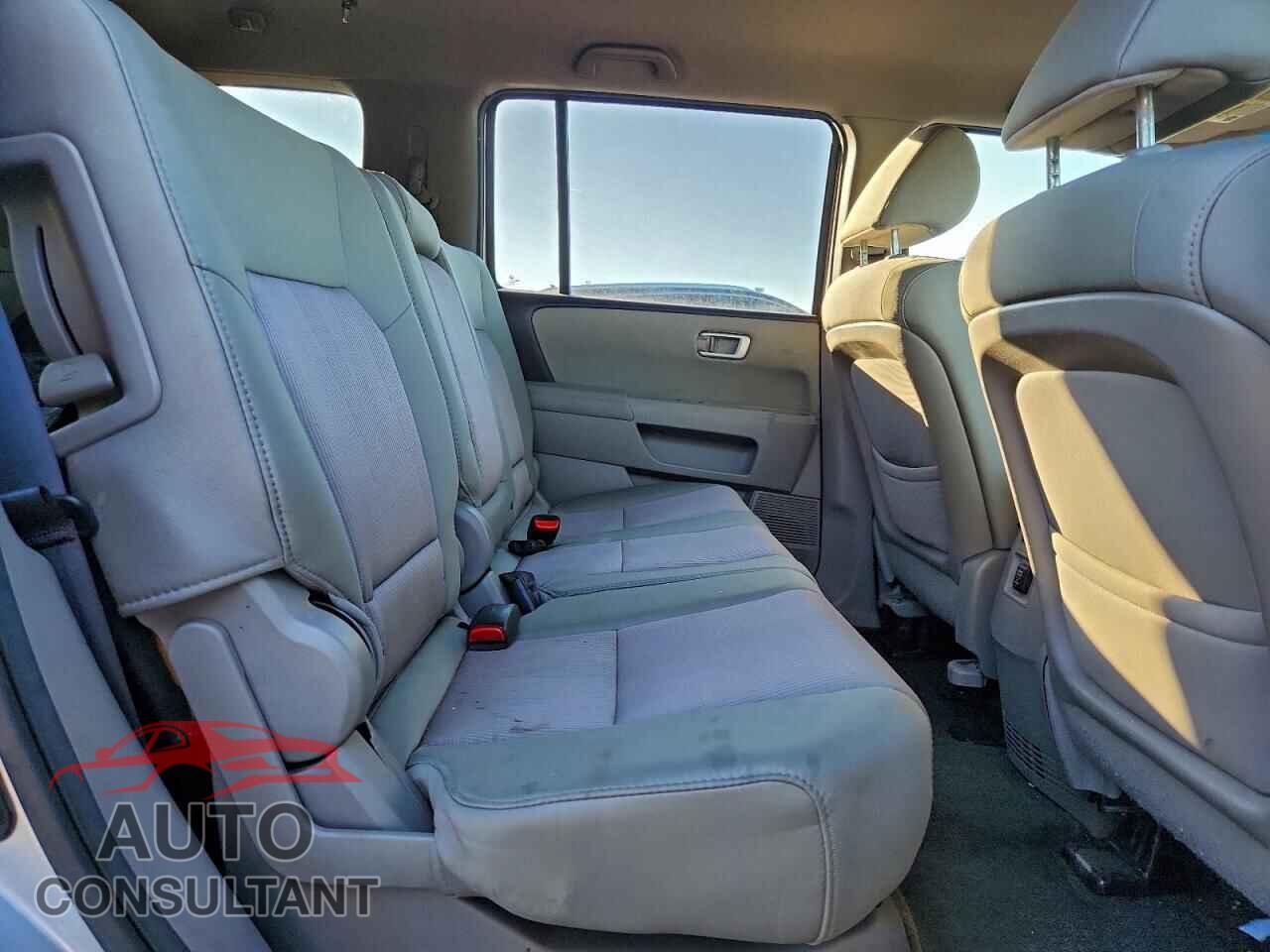 HONDA PILOT 2013 - 5FNYF4H43DB059051
