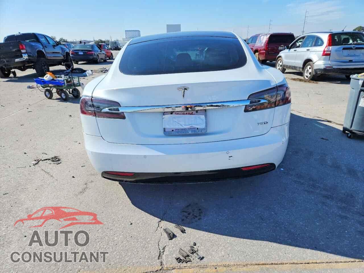 TESLA MODEL S 2018 - 5YJSA1E20JF264277