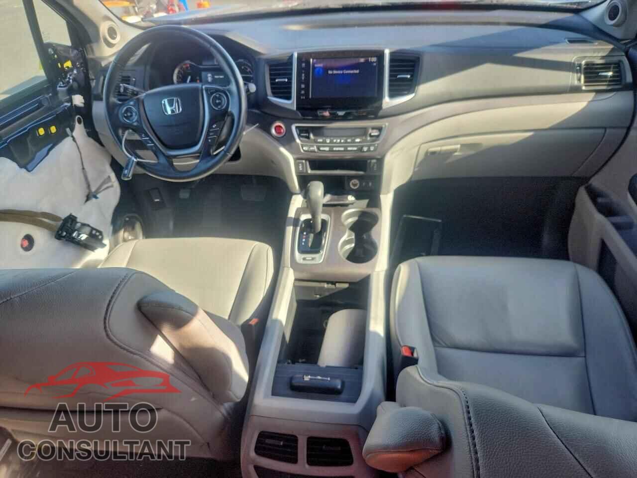 HONDA PILOT 2017 - 5FNYF5H59HB029539