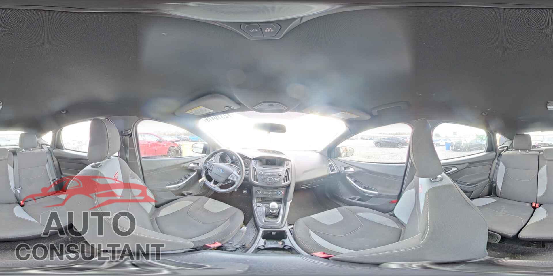 FORD FOCUS 2017 - 1FADP3L99HL290182