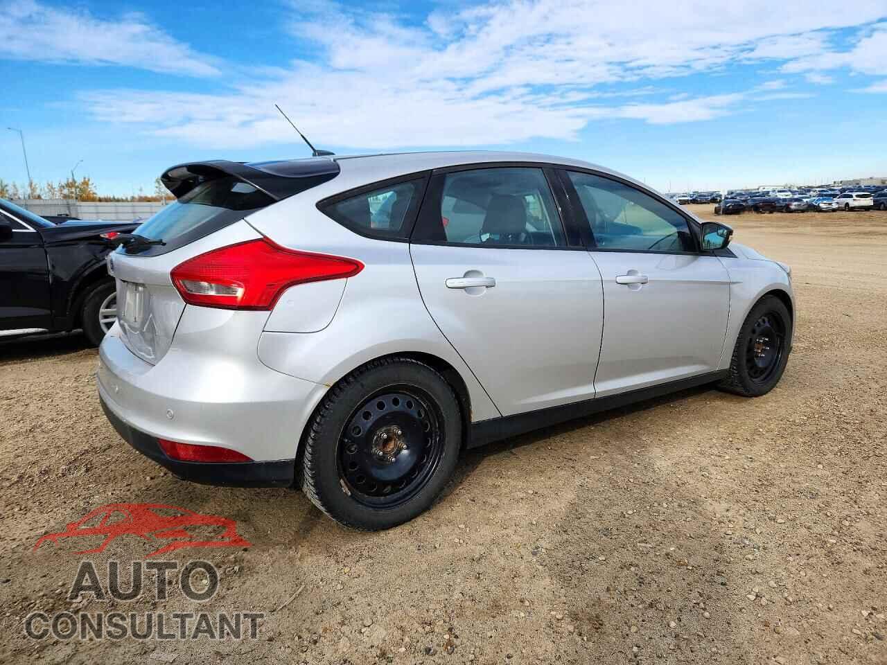 FORD FOCUS 2016 - 1FADP3K27GL286795