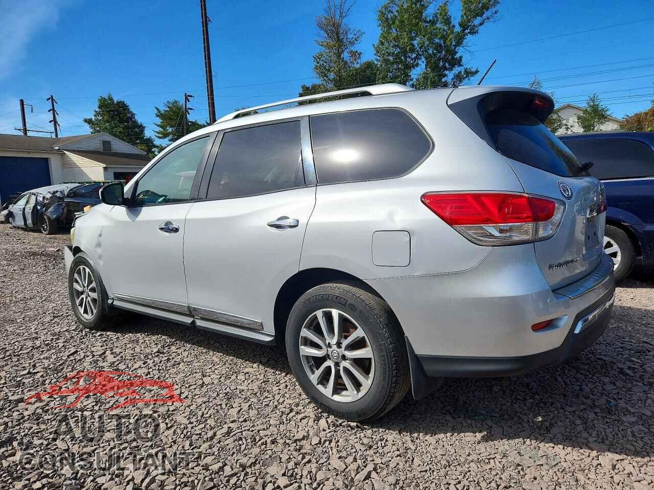 NISSAN PATHFINDER 2013 - 5N1AR2MM5DC621933