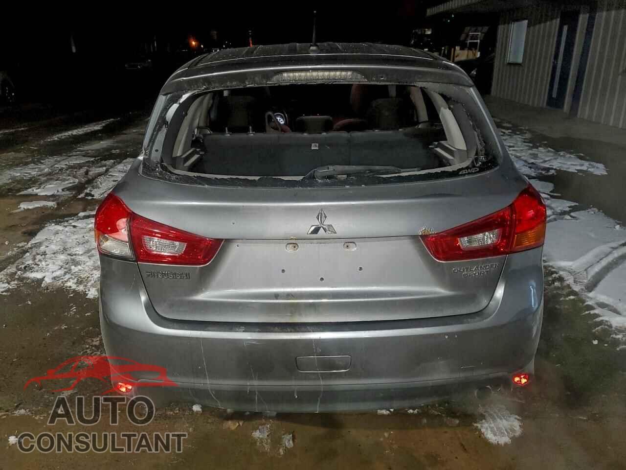 MITSUBISHI OUTLANDER 2015 - 4A4AR3AU0FE040158
