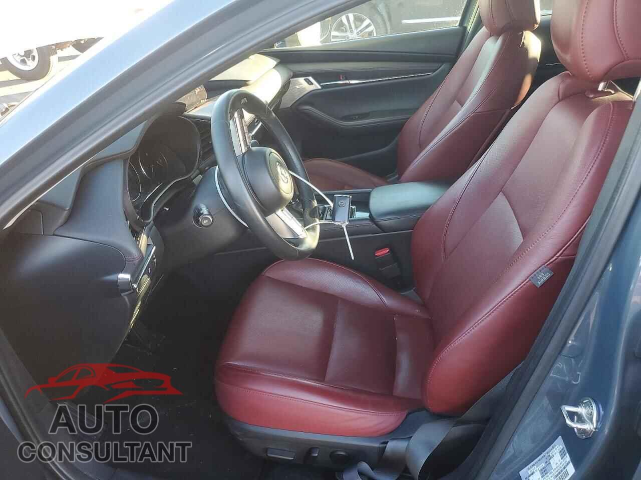 MAZDA 3 2023 - 3MZBPACM3PM372574