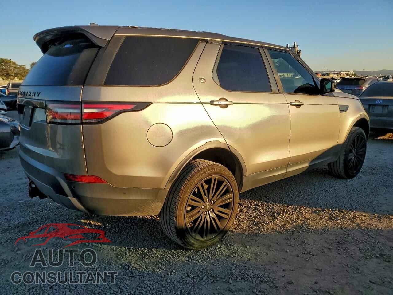 LAND ROVER DISCOVERY 2017 - SALRRBBV4HA044020