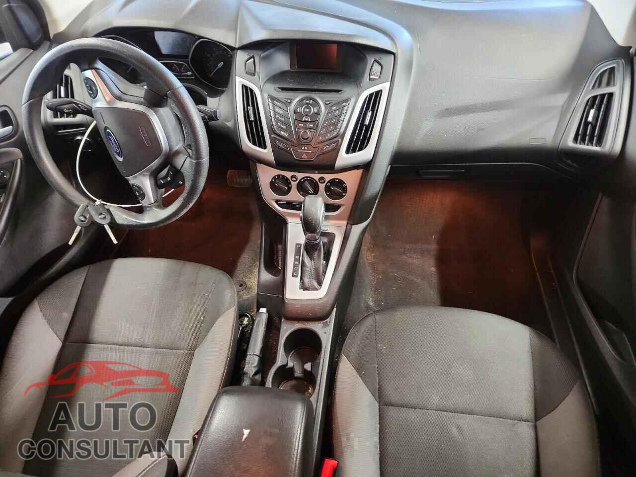 FORD FOCUS 2014 - 1FADP3F27EL216995