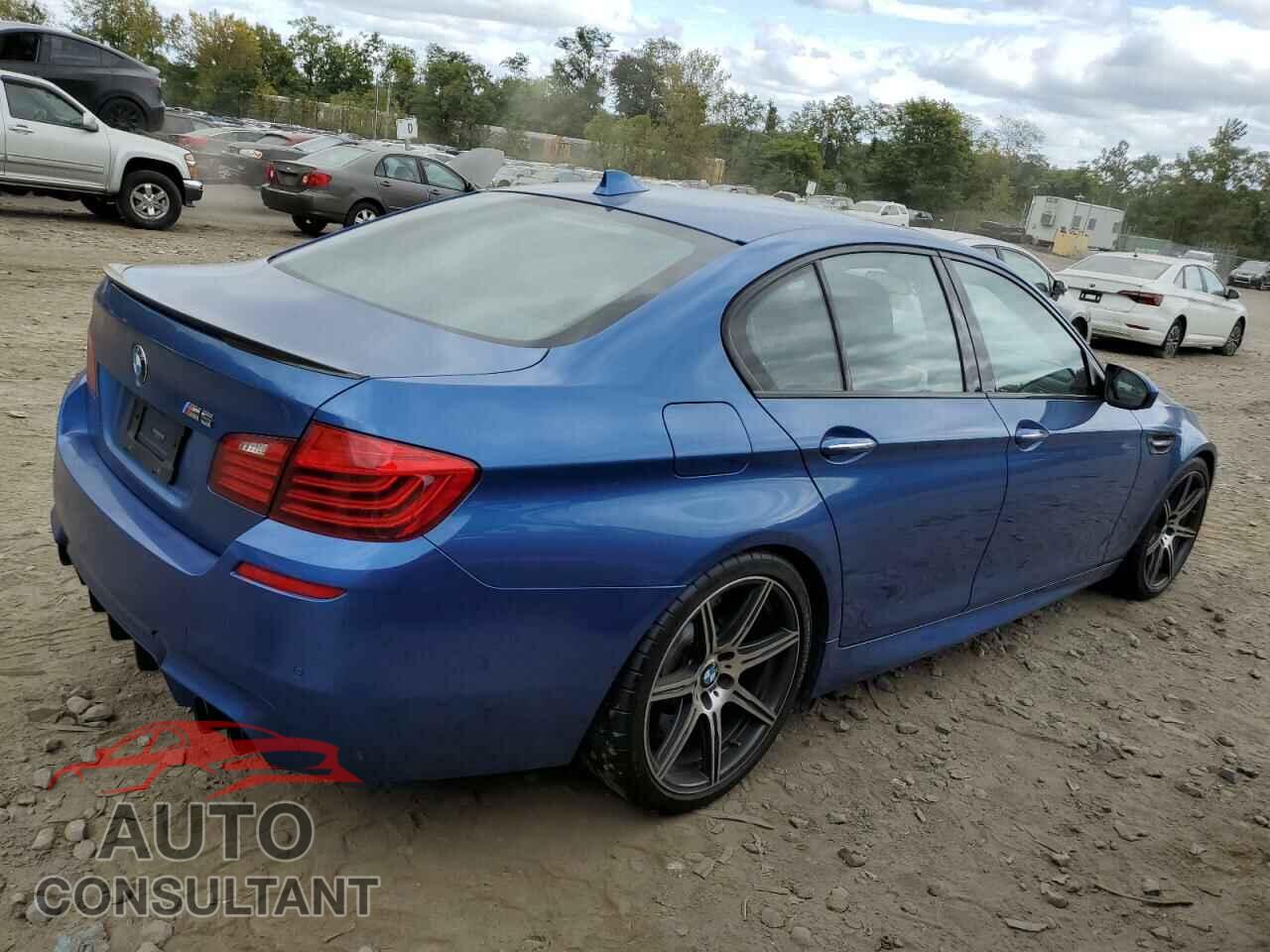 BMW M5 2014 - WBSFV9C5XED097563