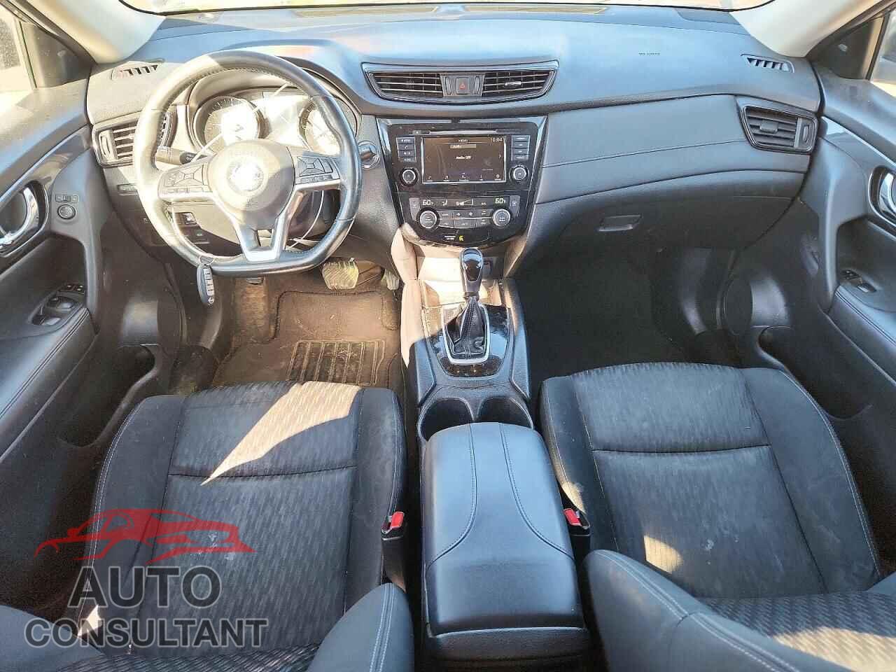 NISSAN ROGUE 2018 - KNMAT2MV1JP560969