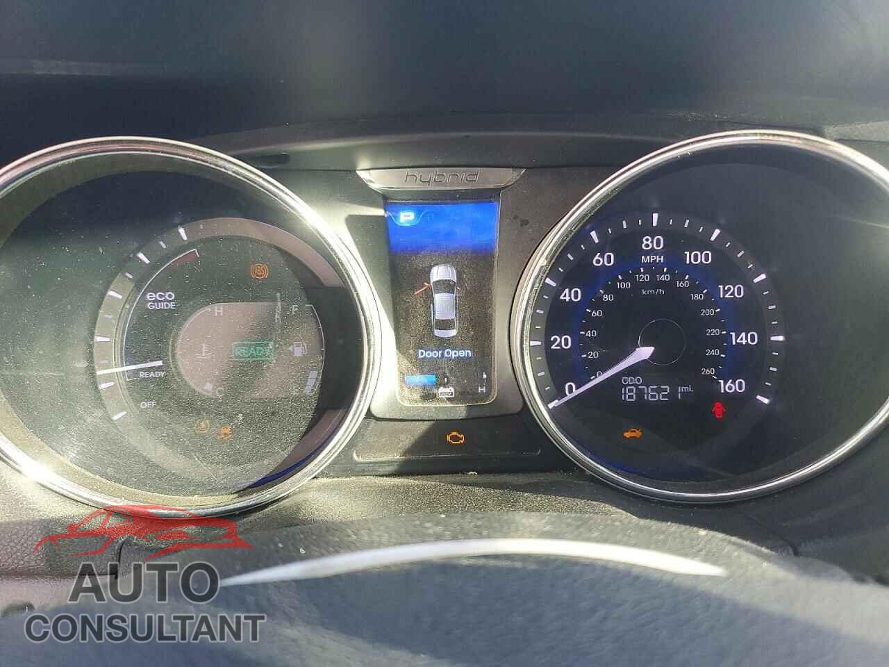 HYUNDAI SONATA 2012 - KMHEC4A46CA035089