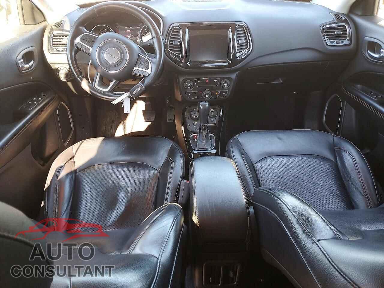 JEEP COMPASS 2018 - 3C4NJDCB8JT245284
