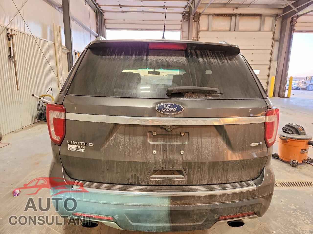 FORD EXPLORER 2018 - 1FM5K8FH5JGB13877