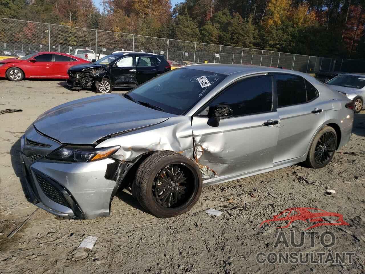 TOYOTA CAMRY 2021 - 4T1G11AK0MU491357