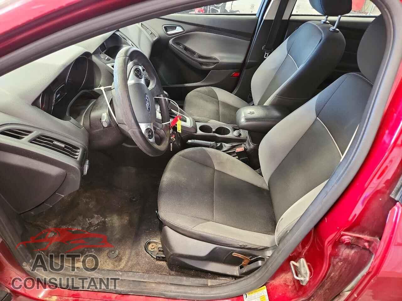FORD FOCUS 2014 - 1FADP3F24EL413588