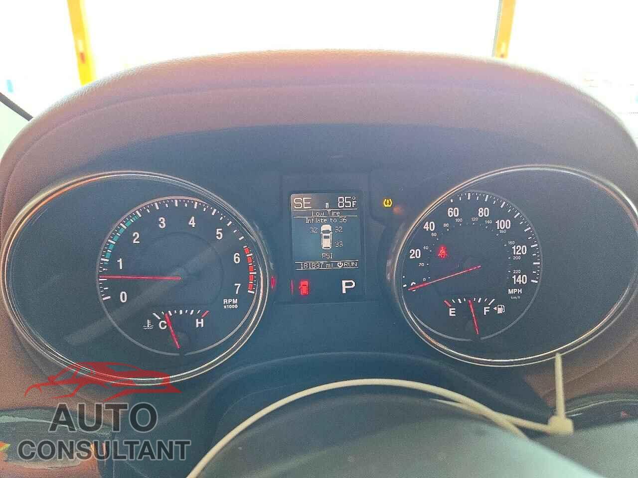 JEEP CHEROKEE 2013 - 1C4RJECT8DC556519