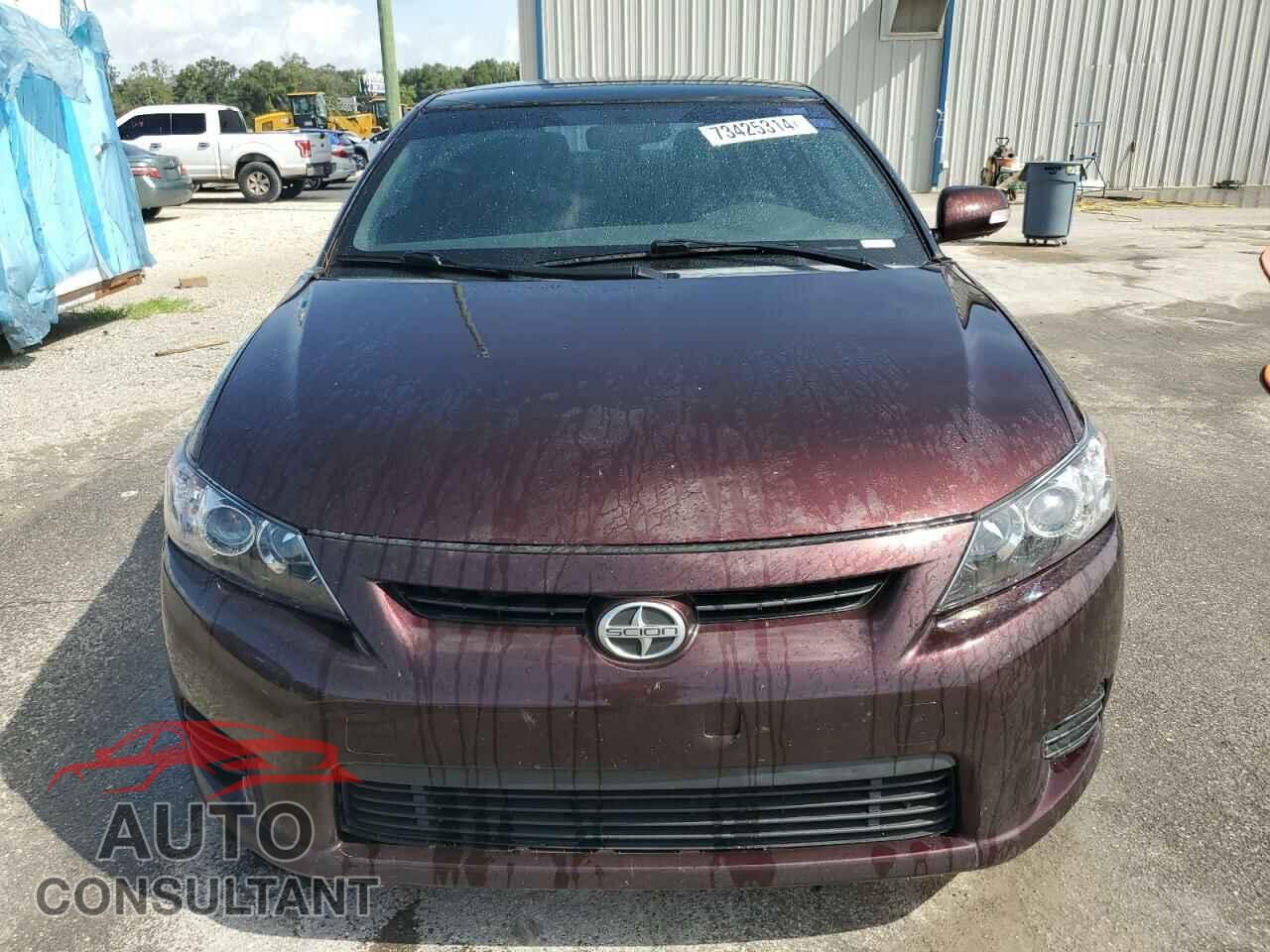 TOYOTA SCION 2011 - JTKJF5C77B3018790