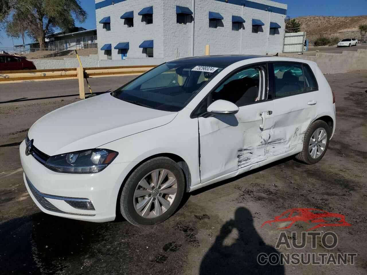 VOLKSWAGEN GOLF 2018 - 3VWG17AUXJM259614