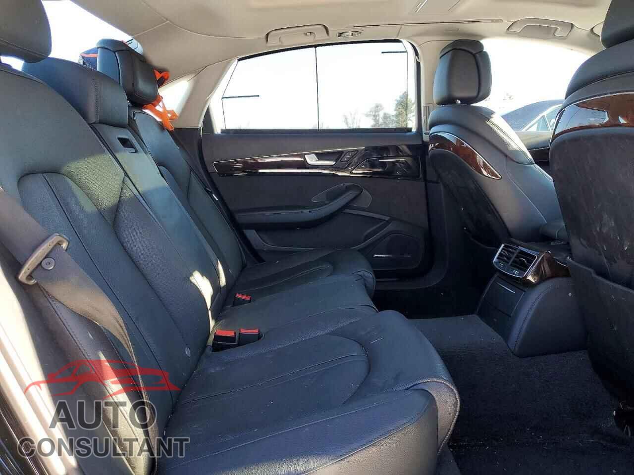 AUDI A8 2017 - WAU44AFD3HN017845