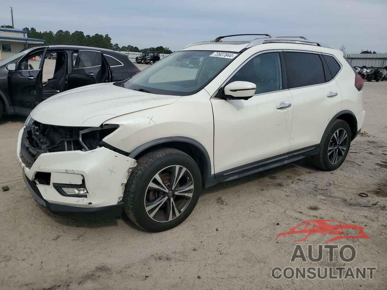 NISSAN ROGUE 2018 - JN8AT2MV4JW307607