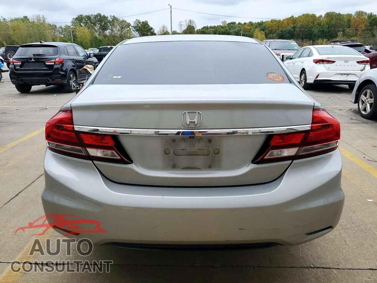 HONDA CIVIC 2013 - 2HGFB2F54DH558679