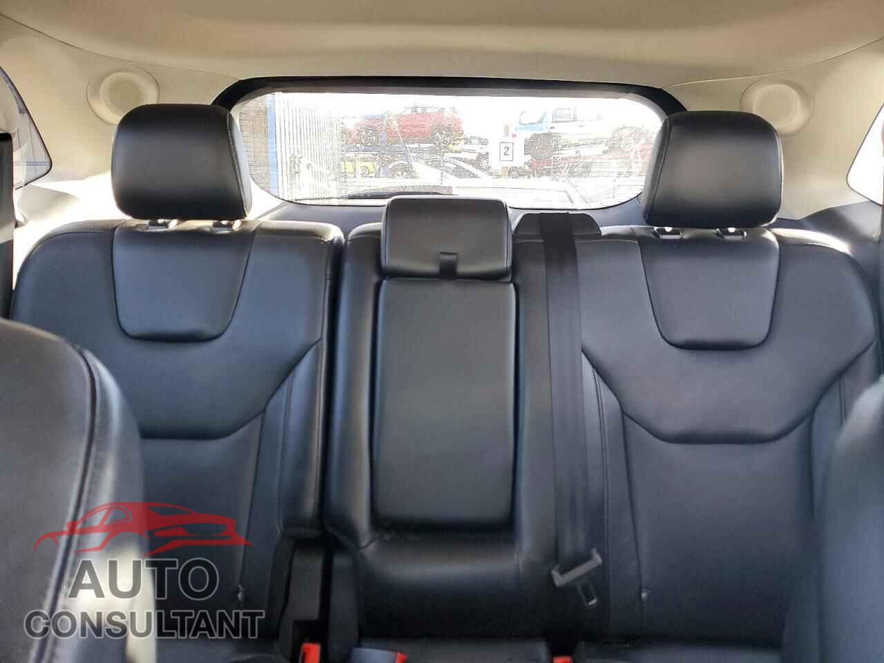 FORD EDGE 2017 - 2FMPK4K90HBC12141