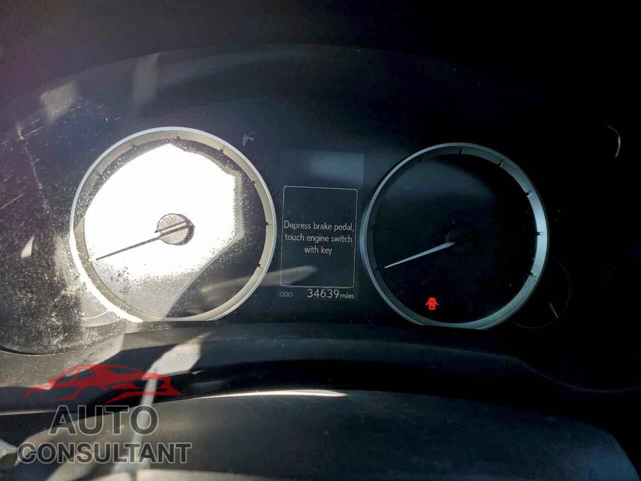 LEXUS IS 2015 - JTHBF1D29F5043884
