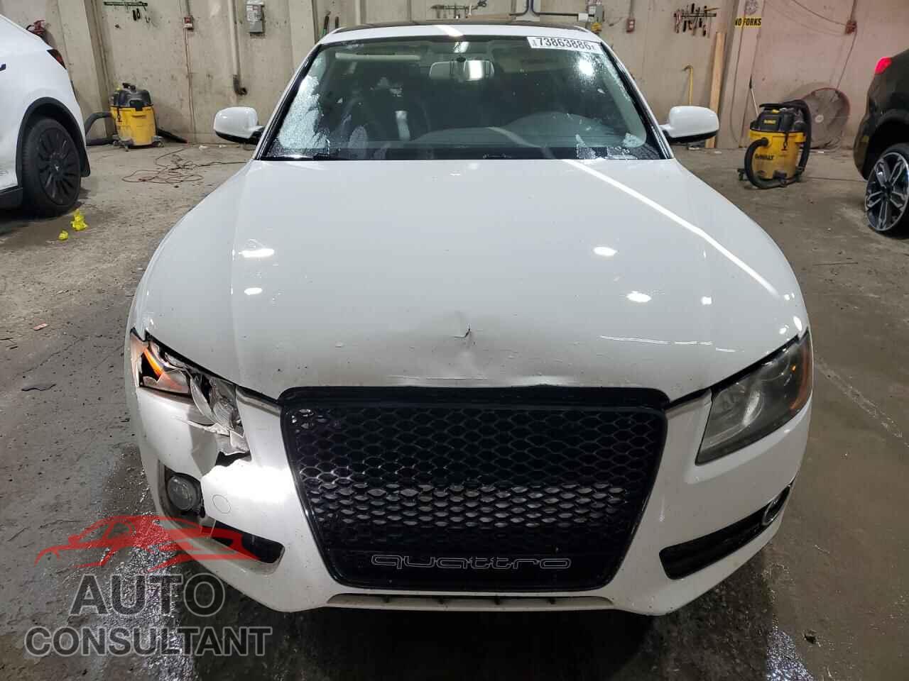 AUDI A5 2011 - WAUCFAFR7BA047608