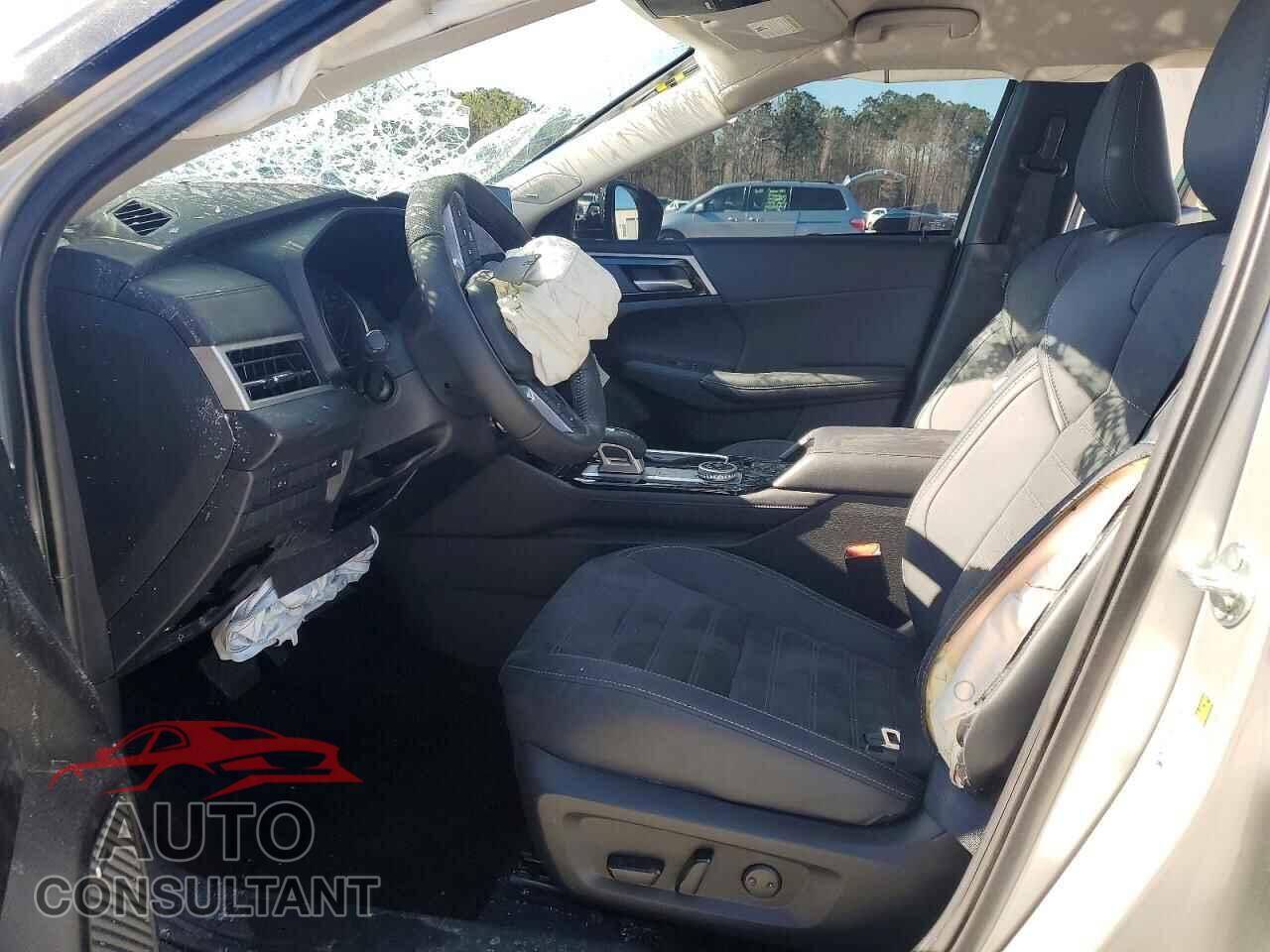 MITSUBISHI OUTLANDER 2025 - JA4J3VA86SZ056322