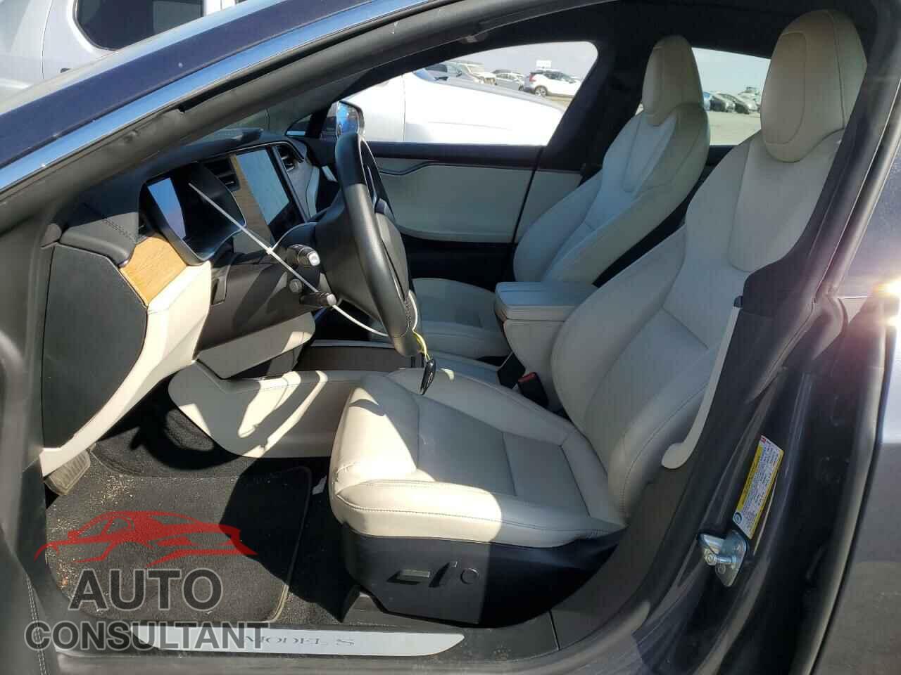 TESLA MODEL S 2020 - 5YJSA1E22LF400640