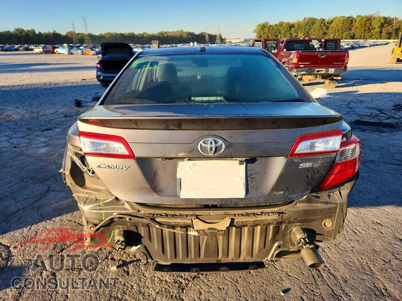 TOYOTA CAMRY 2014 - 4T1BF1FK2EU337979