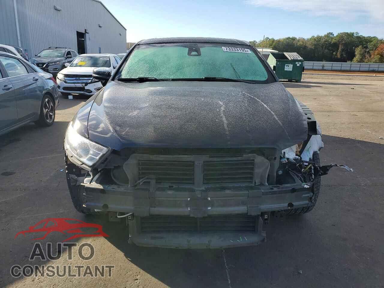 FORD TAURUS 2019 - 1FAHP2F88KG107563