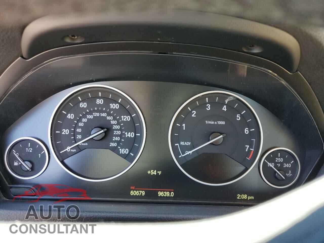 BMW 3 SERIES 2015 - WBA3C1C59FK118429