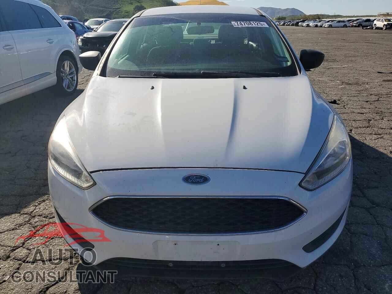 FORD FOCUS 2017 - 1FADP3E23HL230902