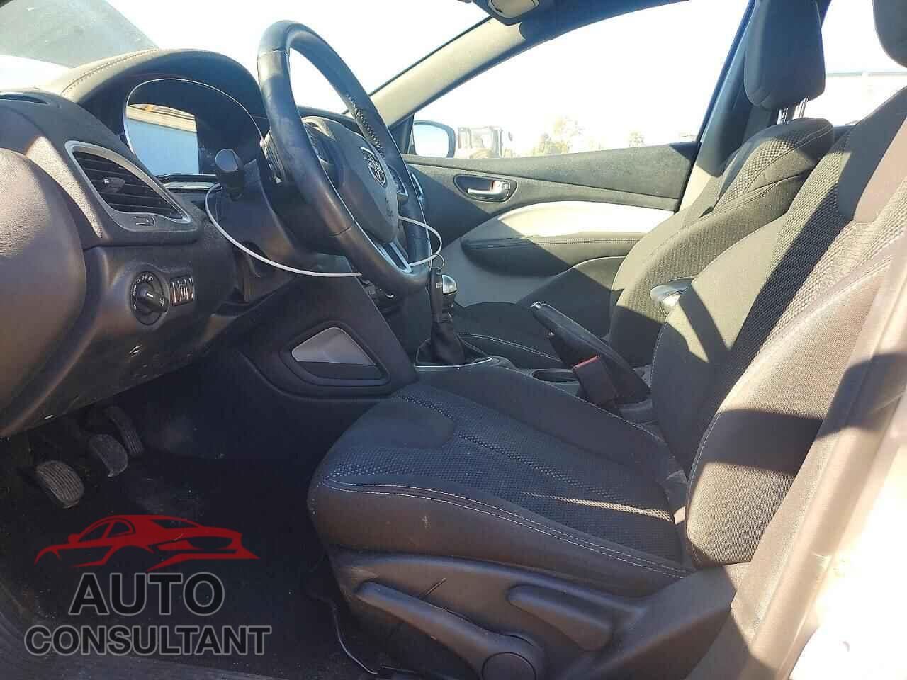 DODGE DART 2016 - 1C3CDFBB8GD504550