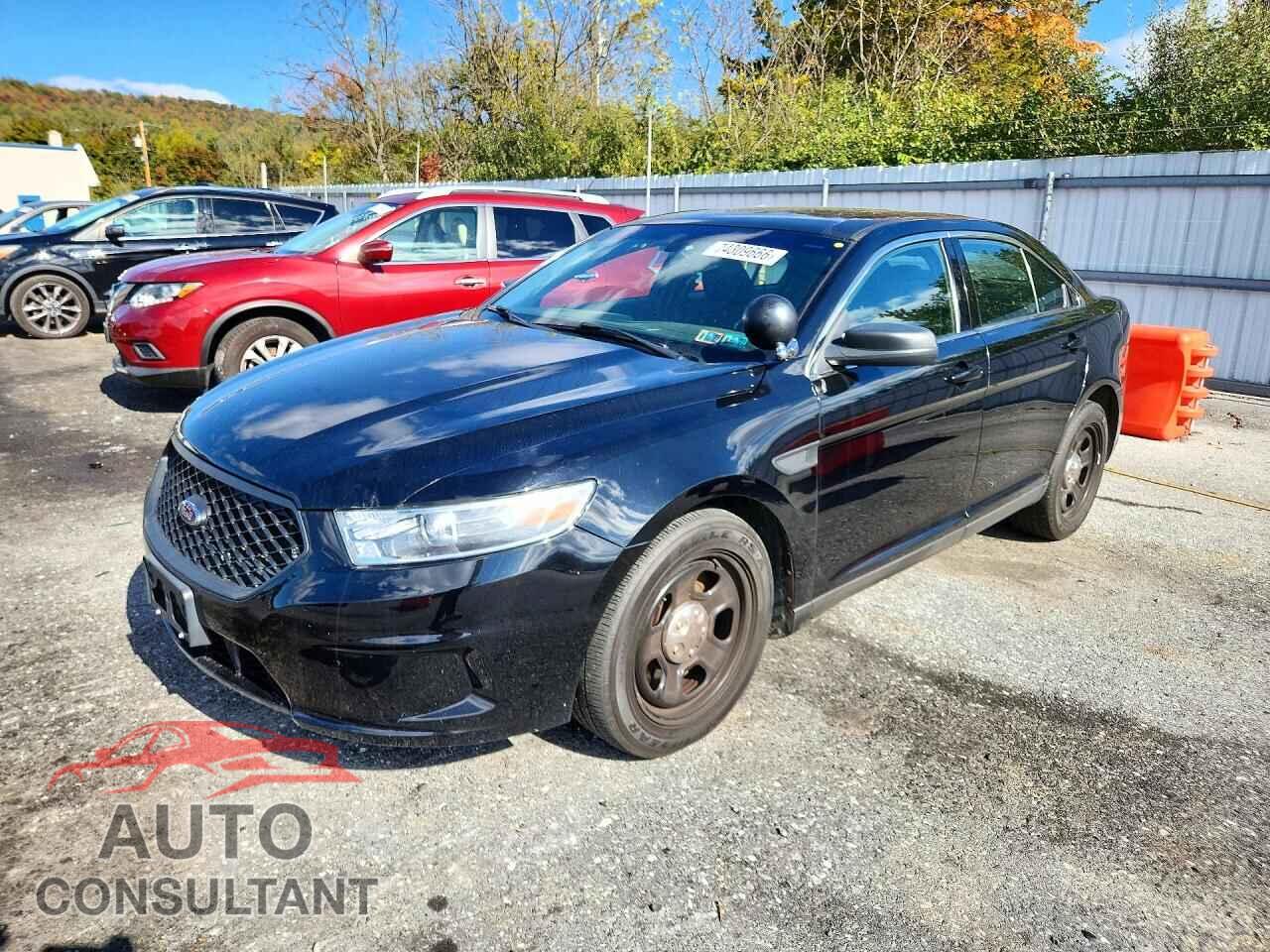 FORD TAURUS 2018 - 1FAHP2MT3JG117519