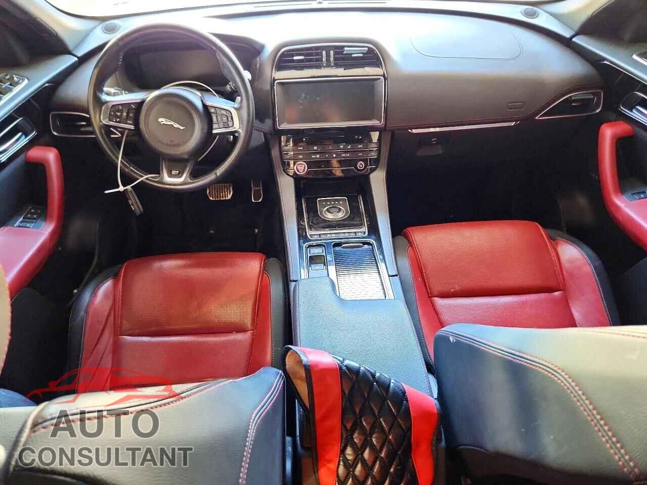 JAGUAR F-PACE 2018 - SADCL2EV4JA243637