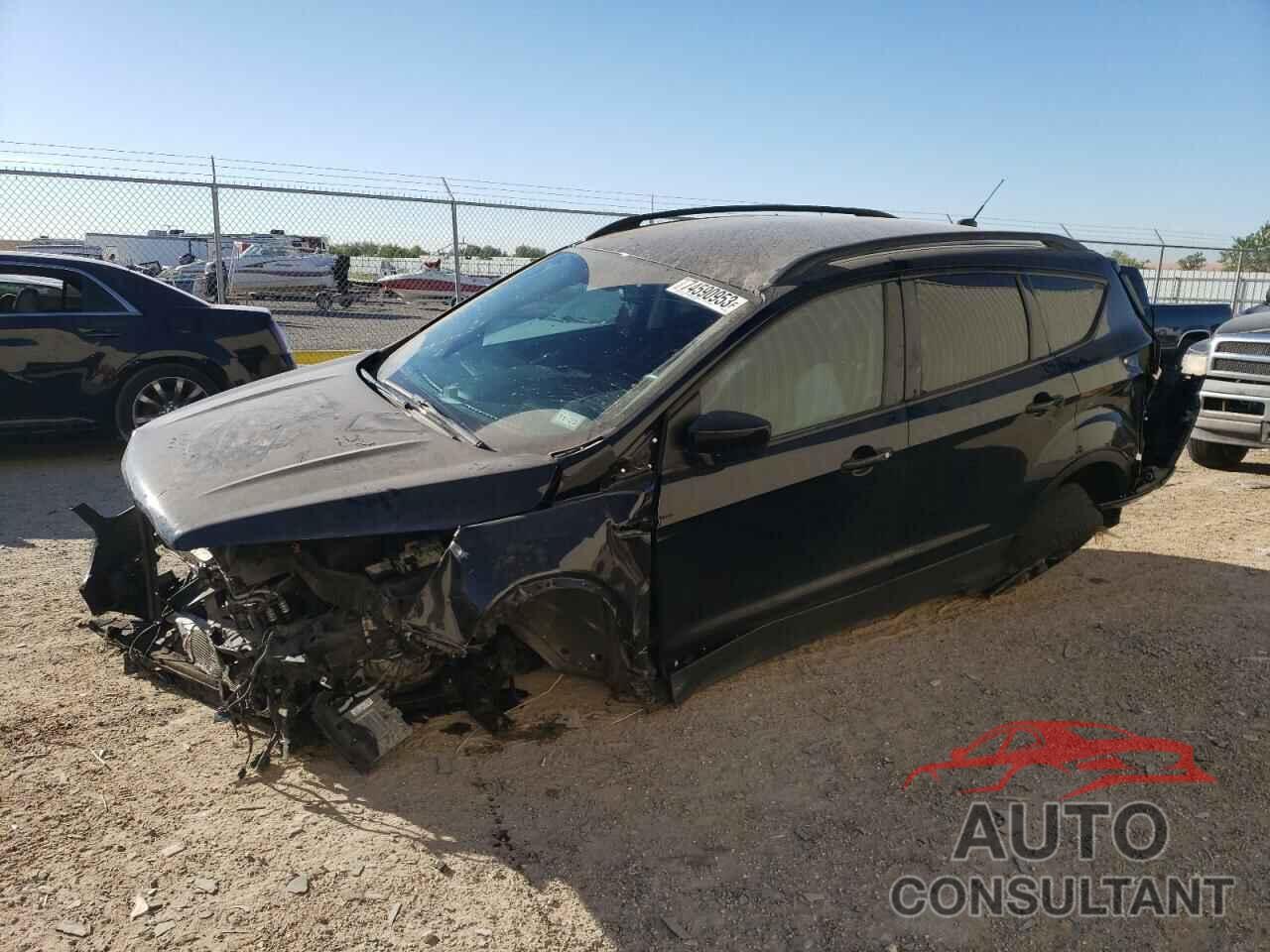 FORD ESCAPE 2017 - 1FMCU0GD4HUD10808