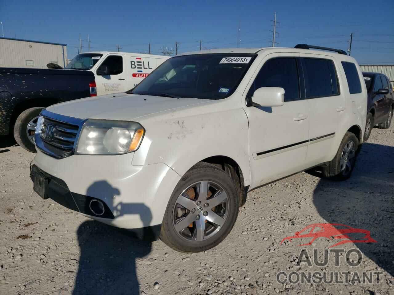 HONDA PILOT 2015 - 5FNYF3H96FB008295