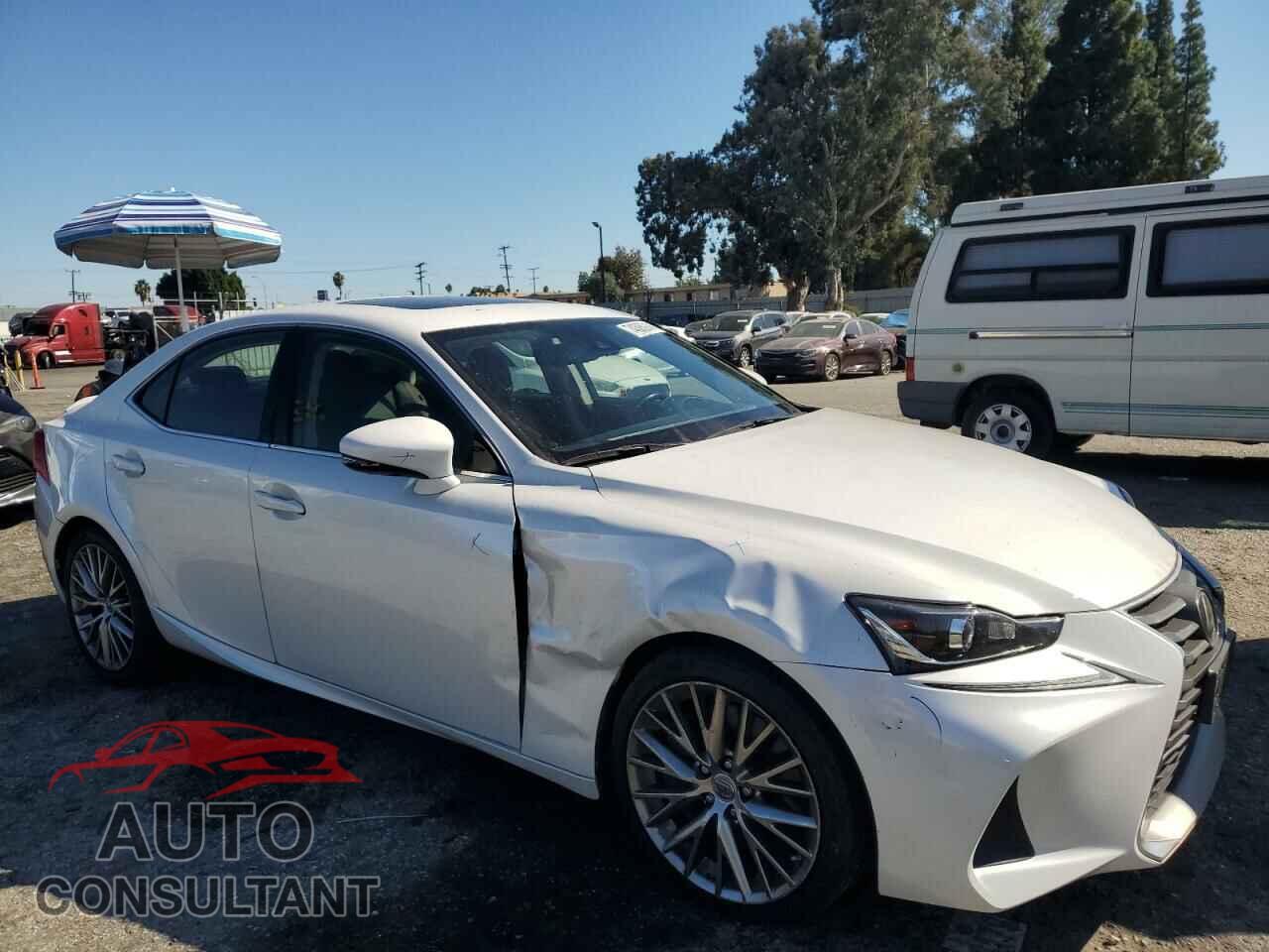LEXUS IS 2017 - JTHBA1D20H5058503