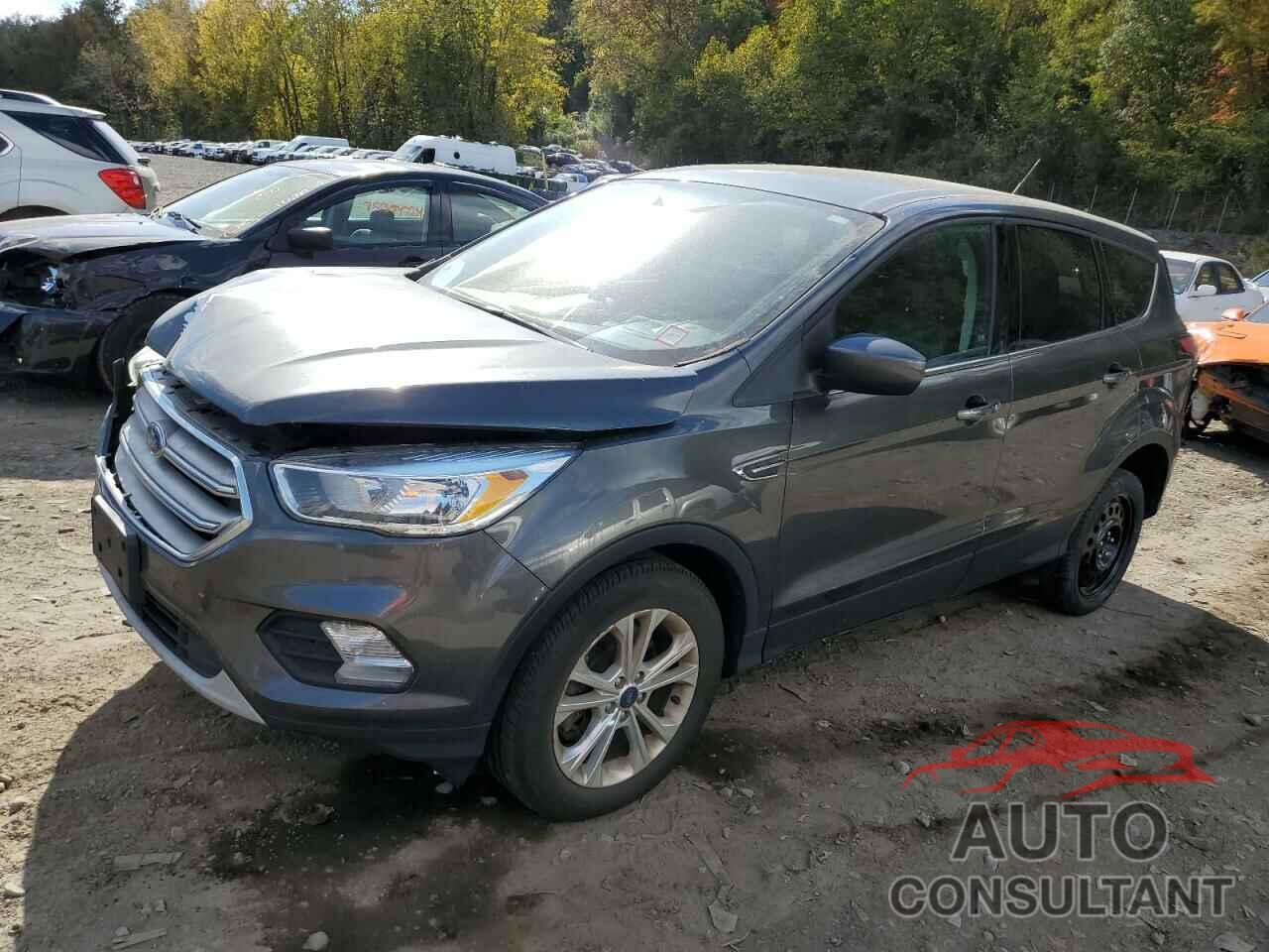 FORD ESCAPE 2017 - 1FMCU9GD9HUE82627